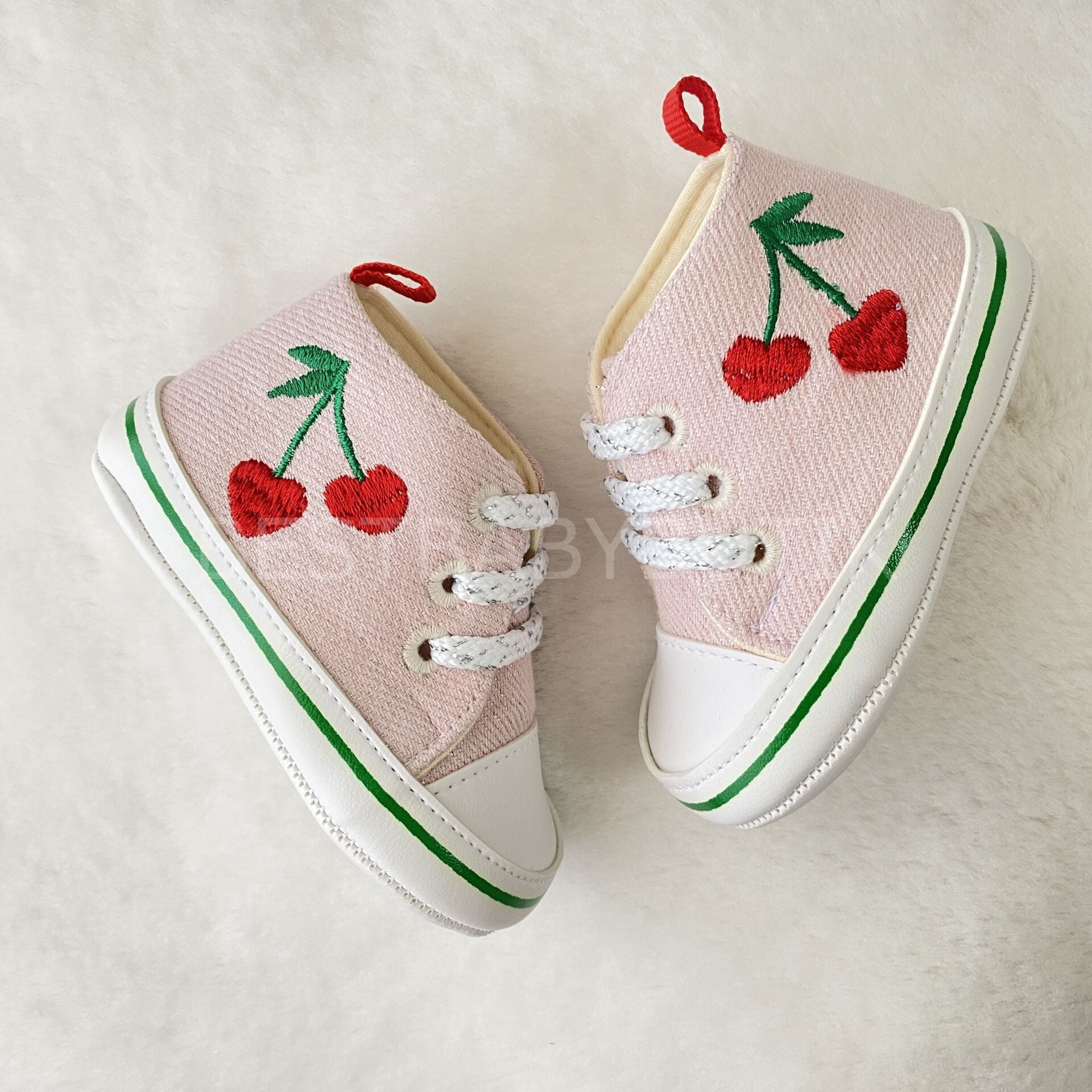 Pembe Kirazlı Converse Ayakkabı 18 NUMARA (8-12 AY)