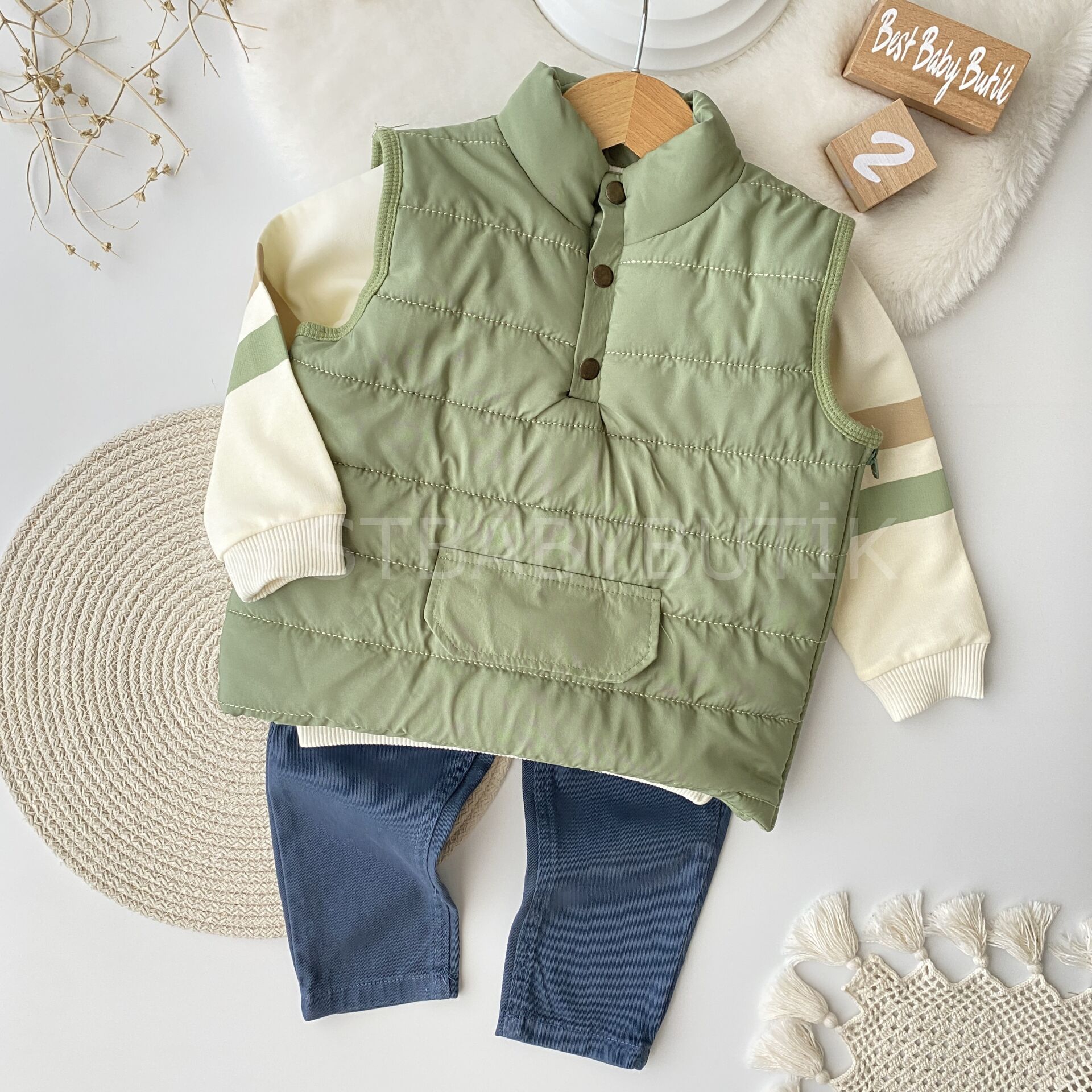 Yandan Fermuar Detaylı Şişme Yelekli Keten Pantolonlu 3’Lü Şık Takım