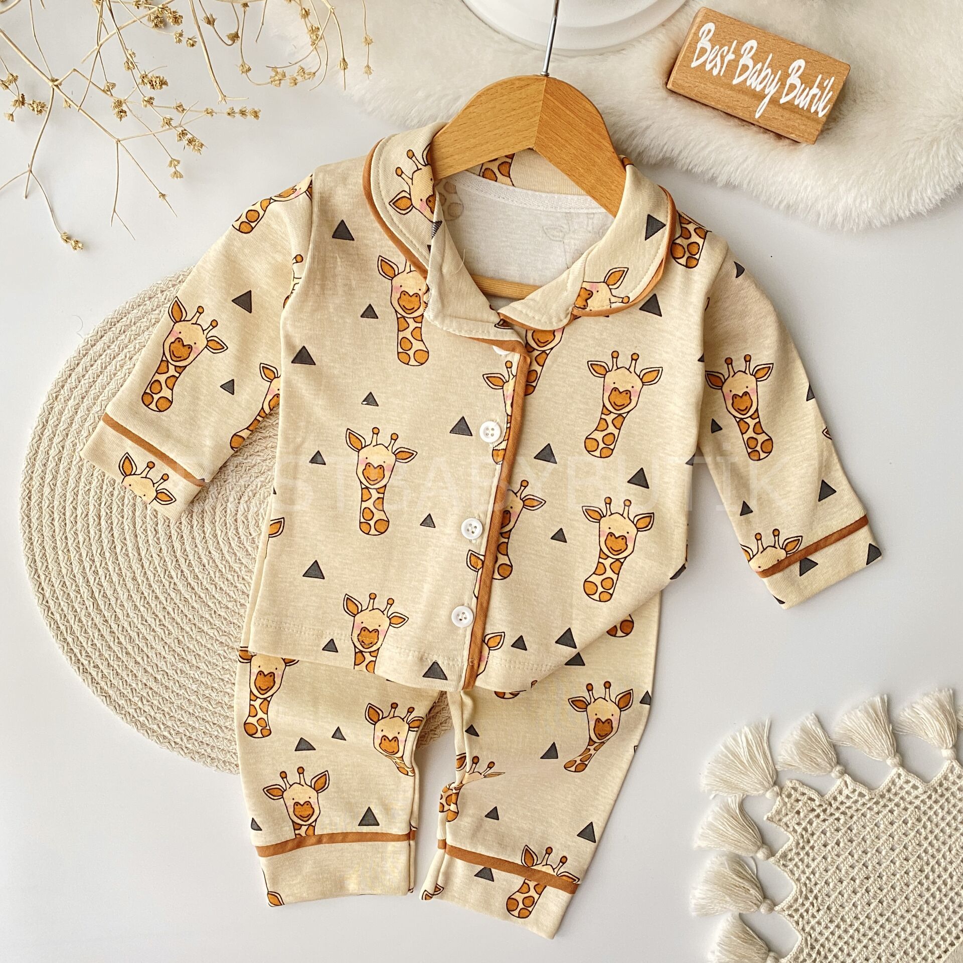 Zürafa Detaylı %100 PAMUK Pijama Takımı