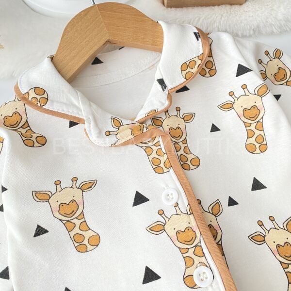 Zürafa Detaylı %100 PAMUK Pijama Takımı