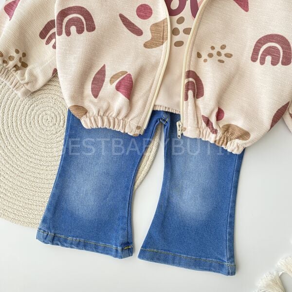 Desenli Kapşonlu İspanyol Paça Kot Pantolonlu 3’Lü Takım