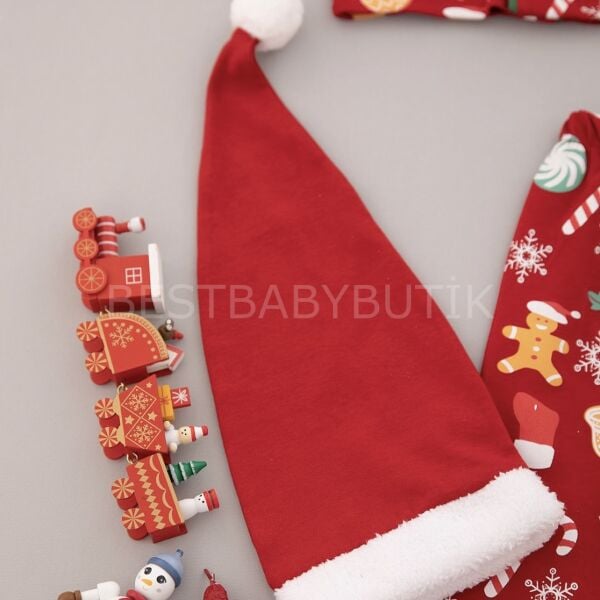 Kurabiye Baskılı Şapkalı Pijama Takımı