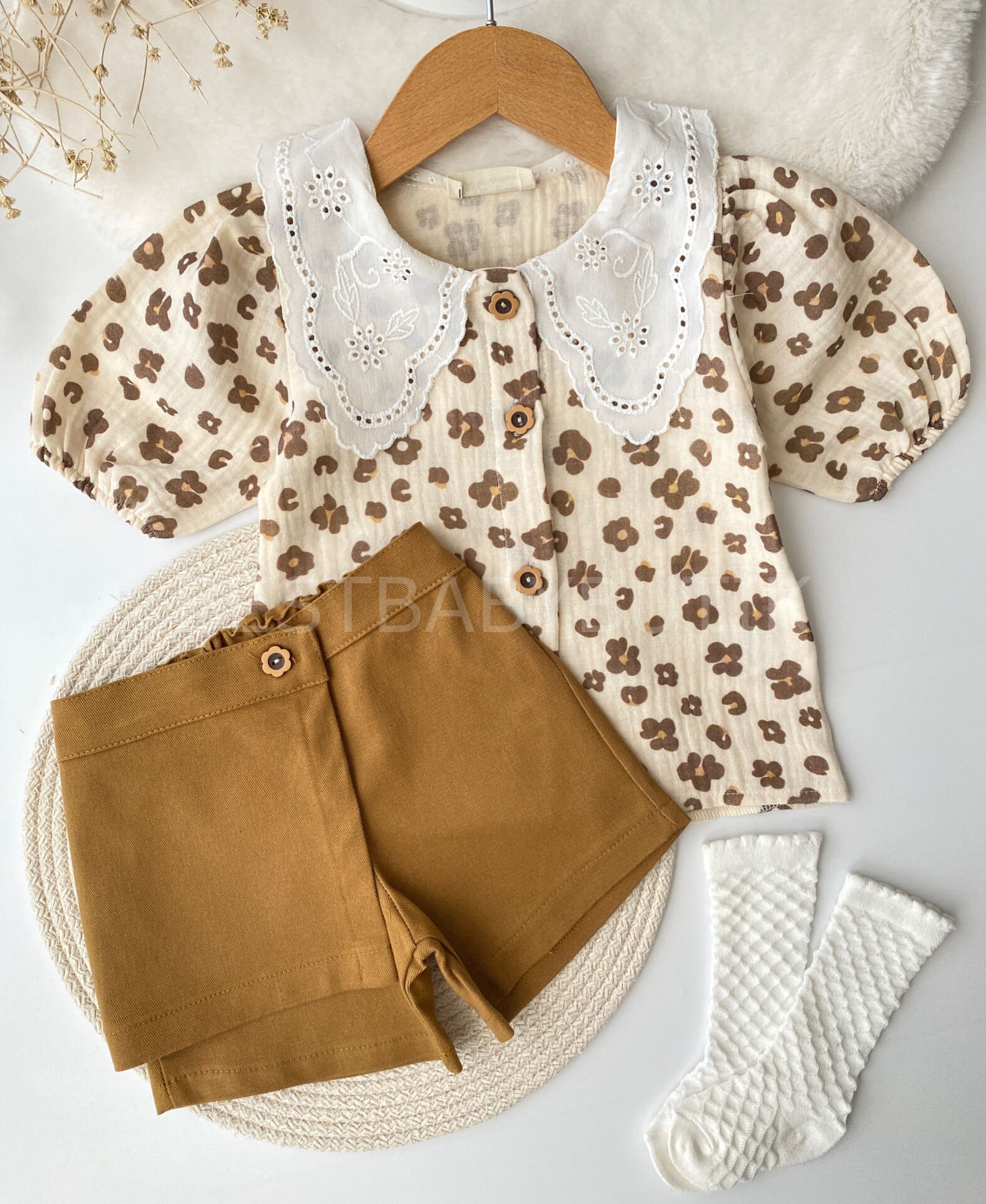 Leopar Desenli Şort Etekli Takım (Dizaltı çorap hediye)