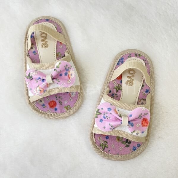 Fiyonklu Çiçekli Terlik