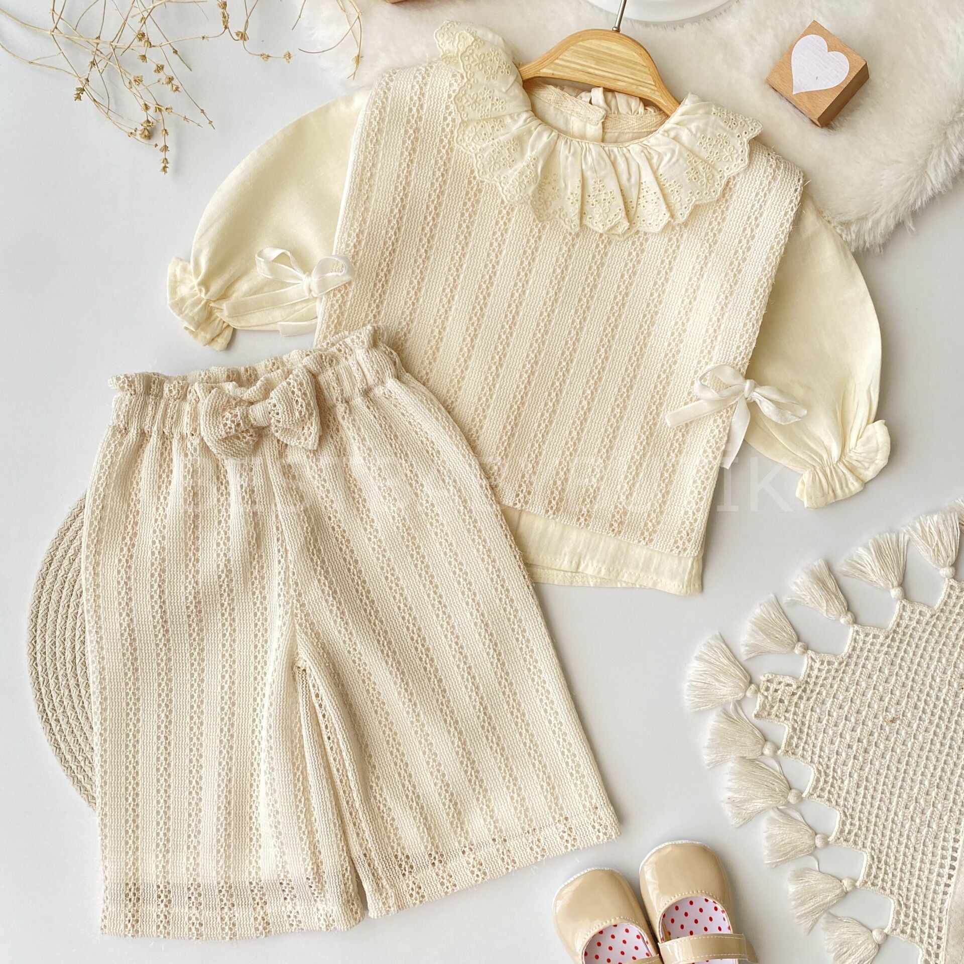 Premium Fisto Yakalı Güpür Detaylı Astarlı 3’Lü Takım 6-9 AY