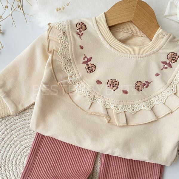 Nakışlı Fırfır Detaylı Bol Paça 2’Li Takım