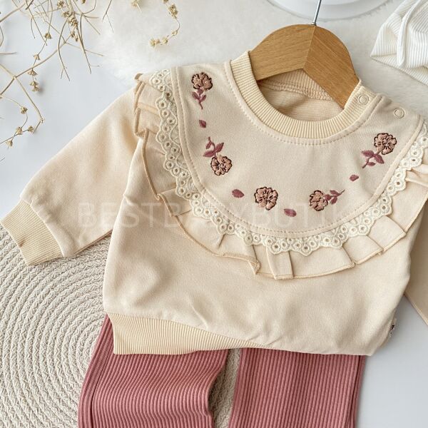 Nakışlı Fırfır Detaylı Bol Paça 2’Li Takım