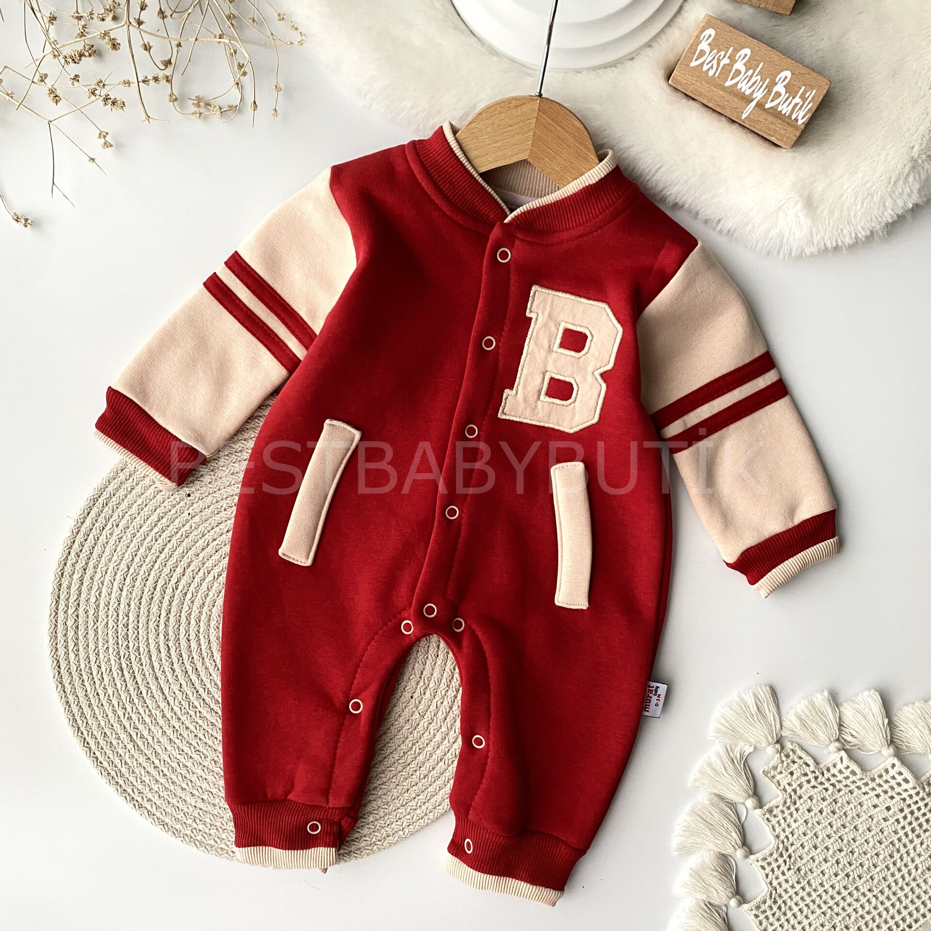 B Harf Detaylı Şardonlu Spor Tulum