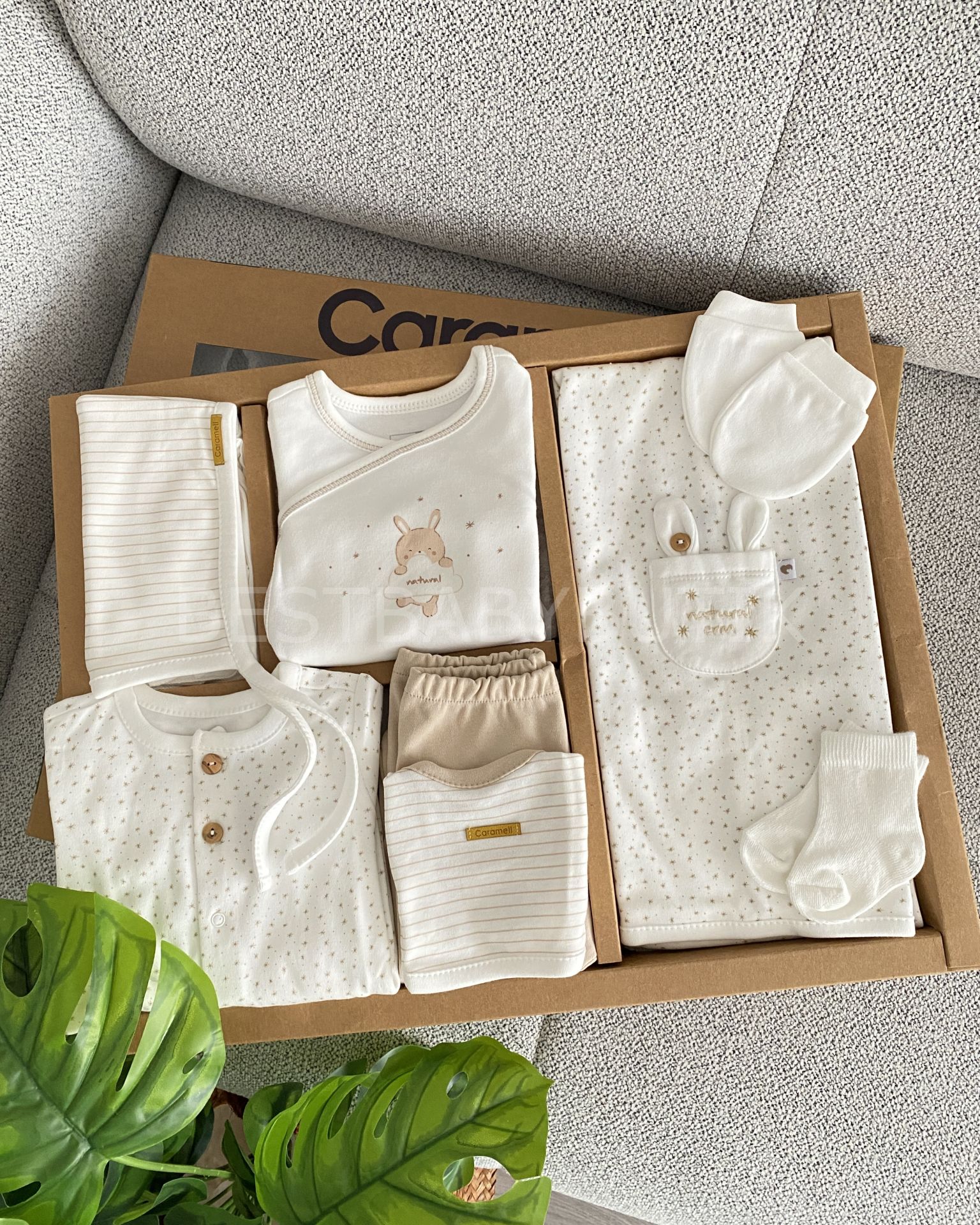 CARAMELL YILDIZ DETAYLI ORGANİK YENİDOĞAN 10 PARÇA HASTANE ÇIKIŞI SETİ