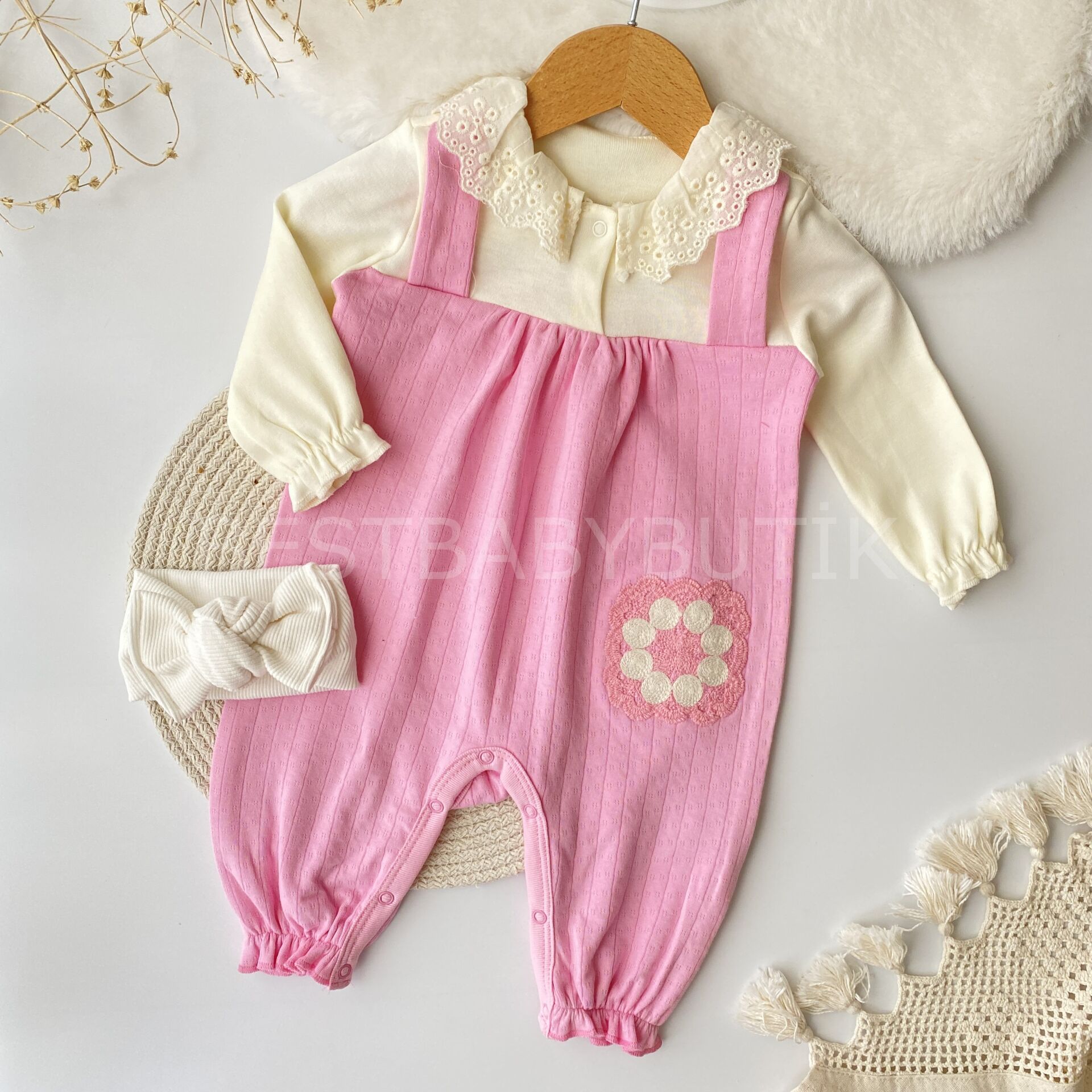 Çiçek Nakış Cep Detaylı Fisto Yakalı Jakarlı Tulum