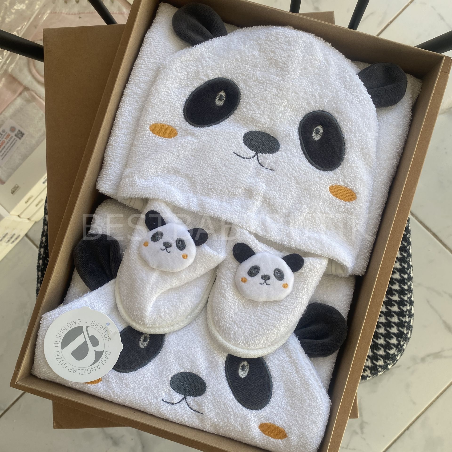 PREMIUM BAMBU PAMUK PANDA DESENLİ 3 PARÇA BORNOZ SETİ