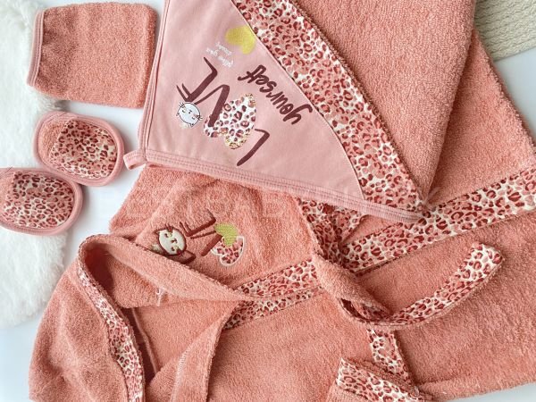 LEOPAR DESENLİ 4’LÜ BORNOZ-HAVLU SETİ