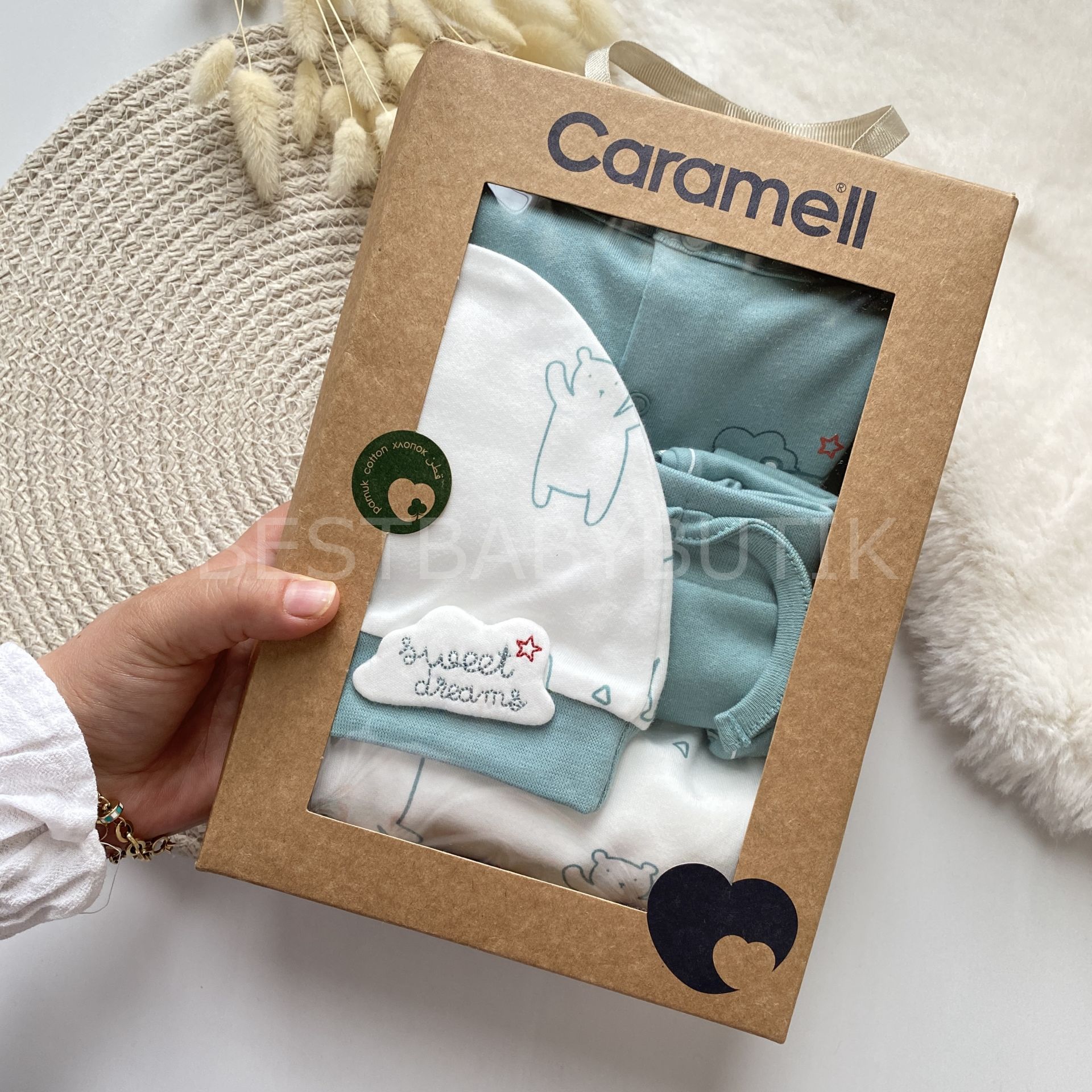 CARAMEL ORGANİK SERİ AYICIKLI KUTULU 4 PARÇA ZIBIN  SETİ