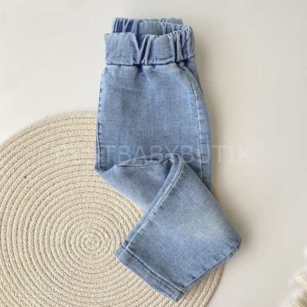 Yıldız Nakışlı Yağmurluk ve Kot Pantolonlu 3’Lü Takım 9-12 AY