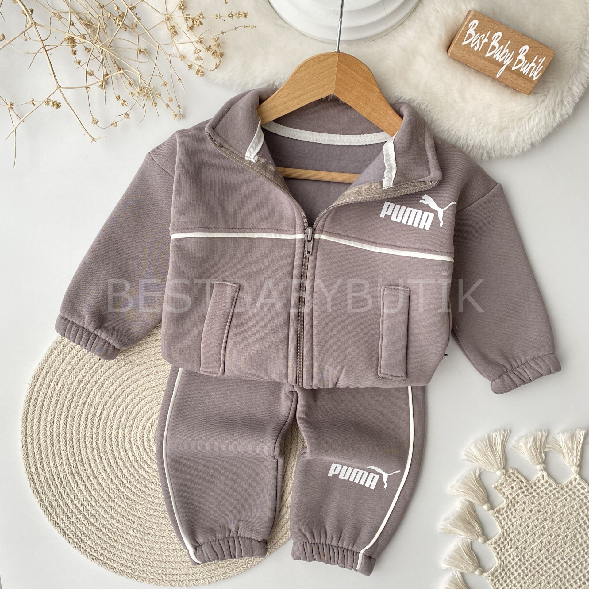 Puma Yazı Baskılı Fermuarlı Eşofman Takımı