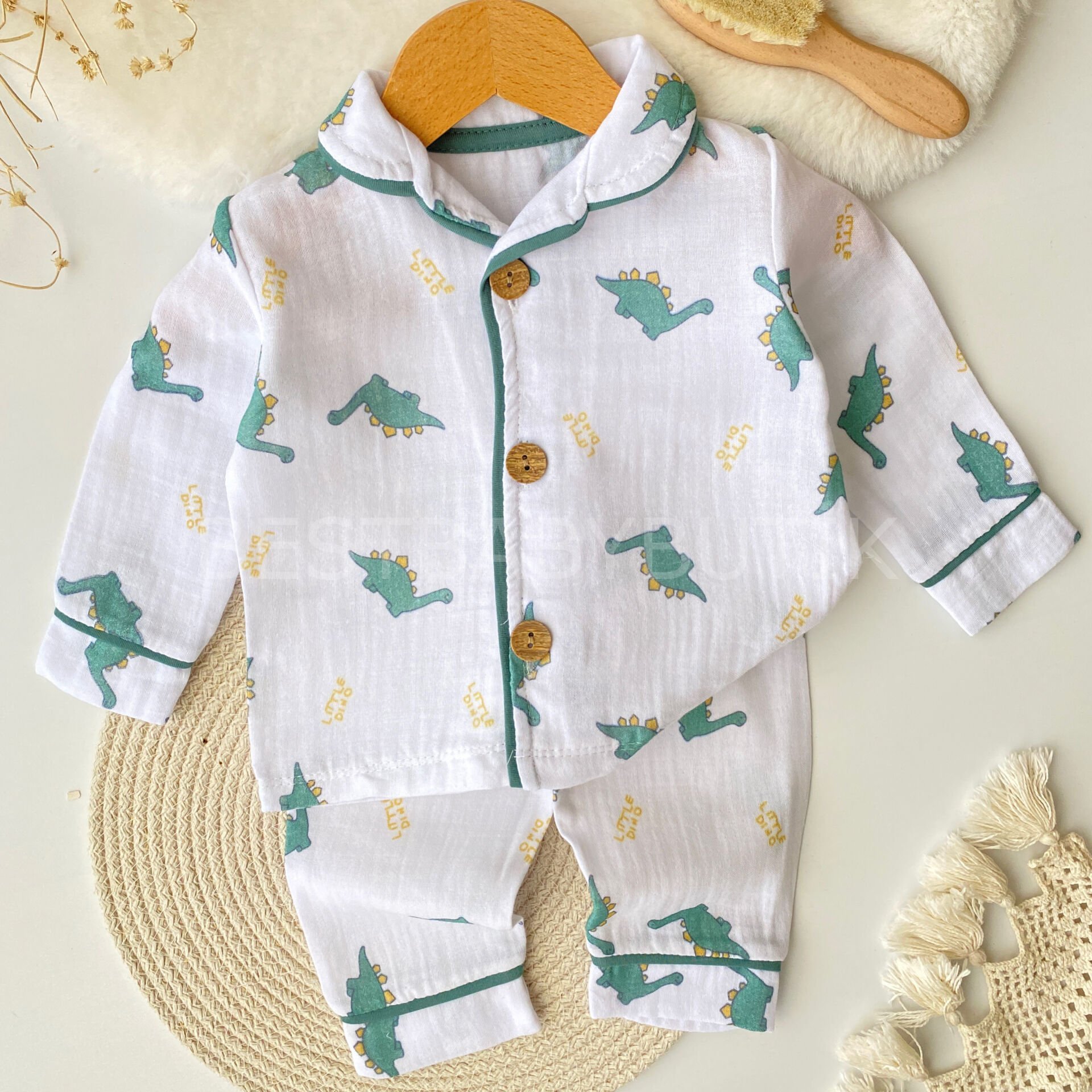 Dinozorlu Müslin Gömlek Yaka Pijama Takımı