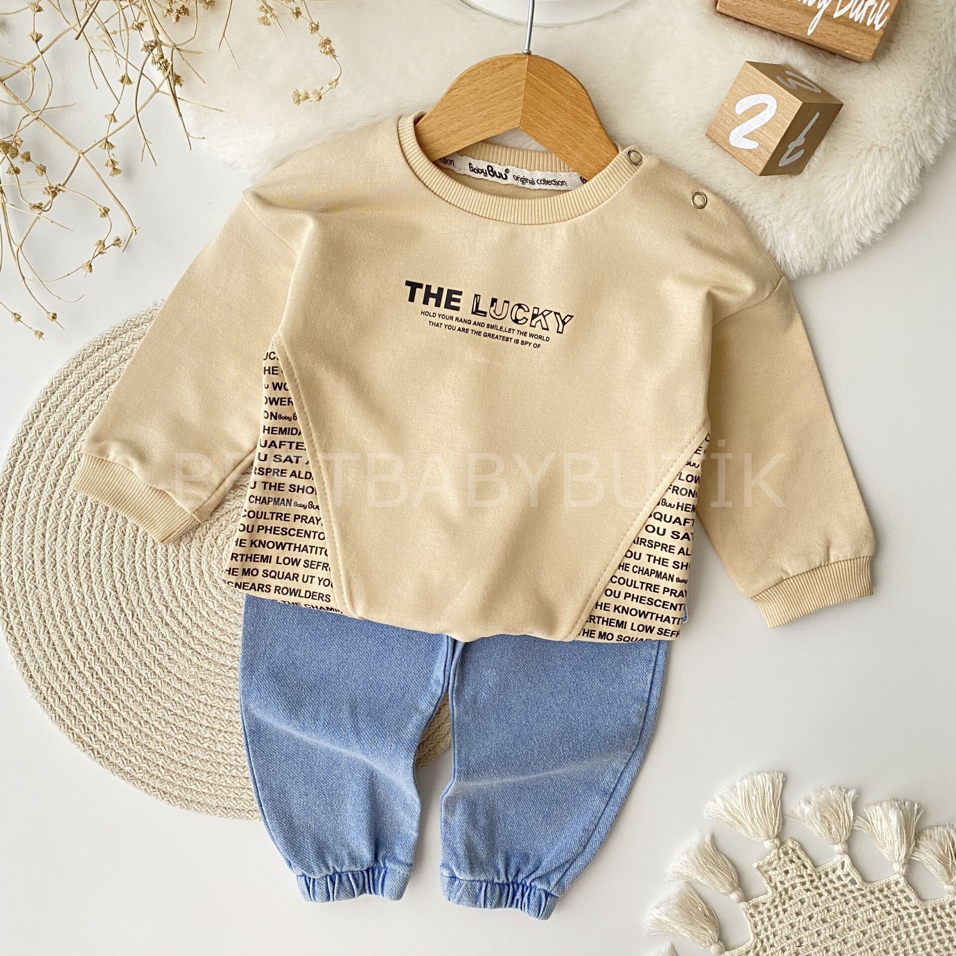 Yazı Baskılı Kot Pantolonlu 2’Li Takım