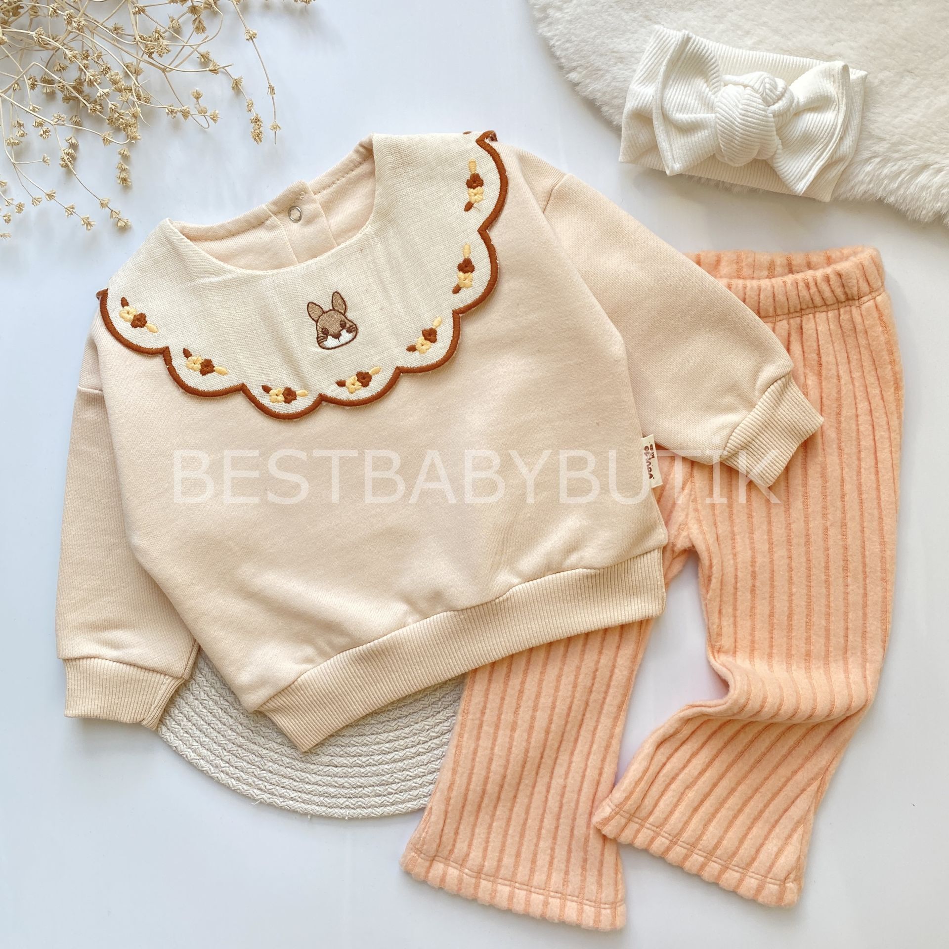 TAVŞANCIK NAKIŞLI BÜYÜK YAKA DETAYLI İSPANYOL PAÇA 2’Lİ TAKIM