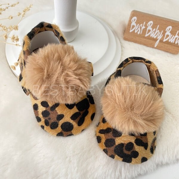 Leoparlı Ponponlu Kadife Makosen Ayakkabı
