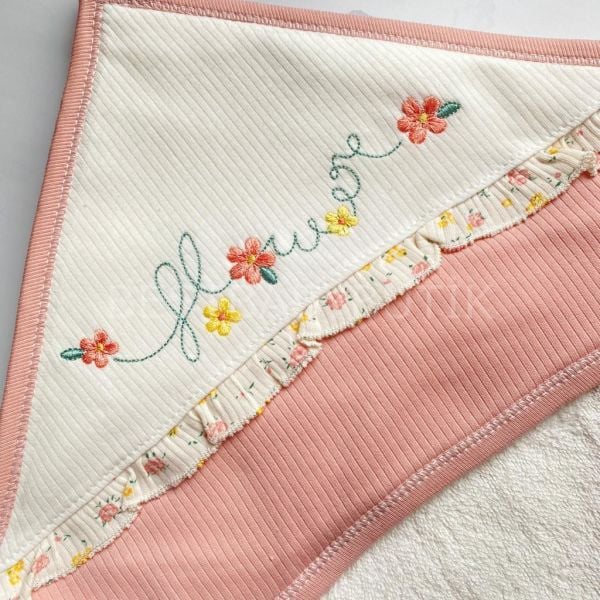 FLOWERS ÇİÇEK İŞLEME DETAYLI 4 PARÇA BORNOZ SETİ