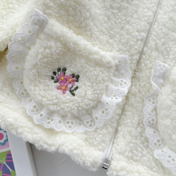 Fisto Yakalı Çiçek Nakışlı Peluş Hırka