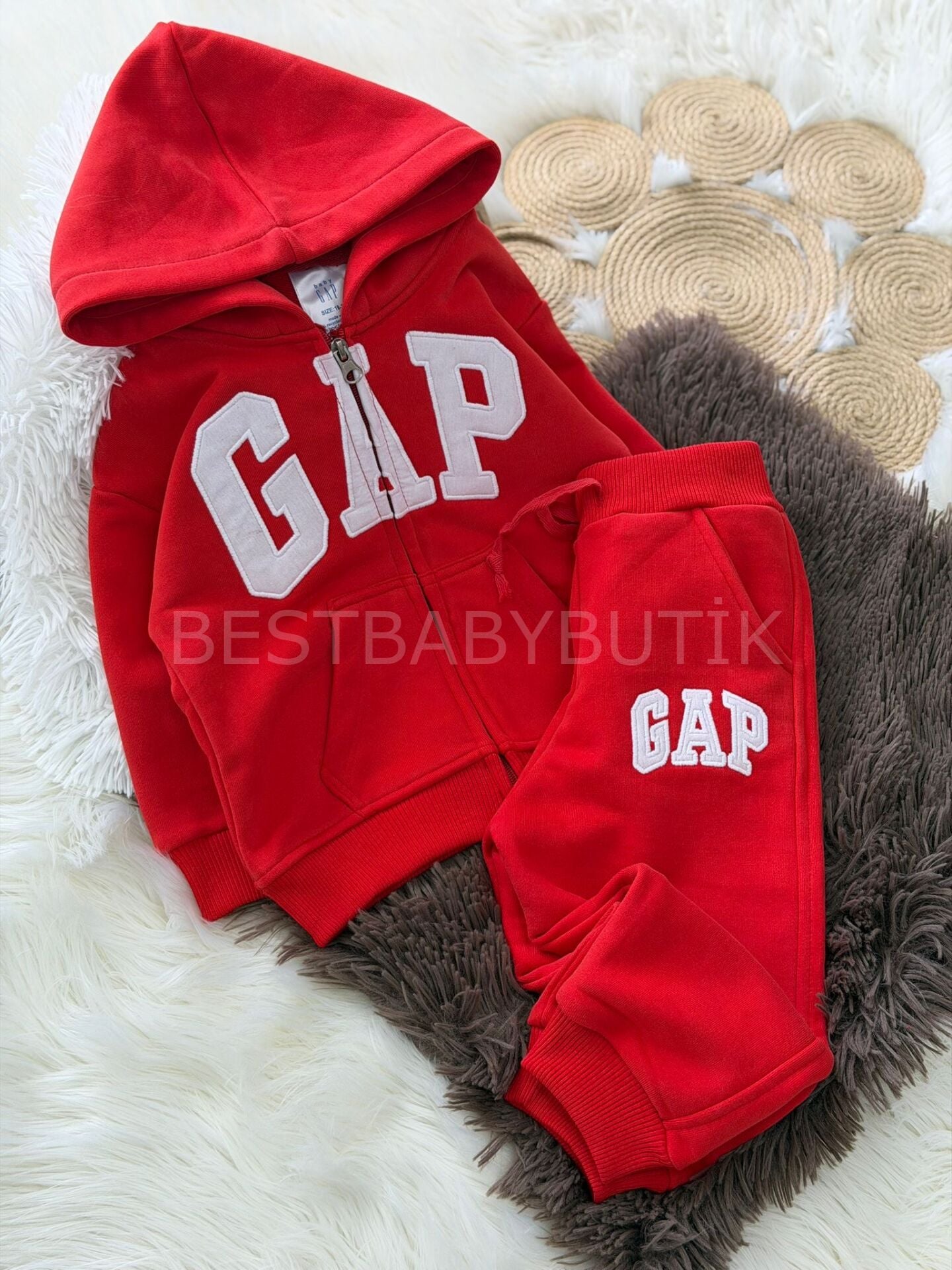 GAP Fermuarlı Eşofman Takımı 5-6 YAŞ