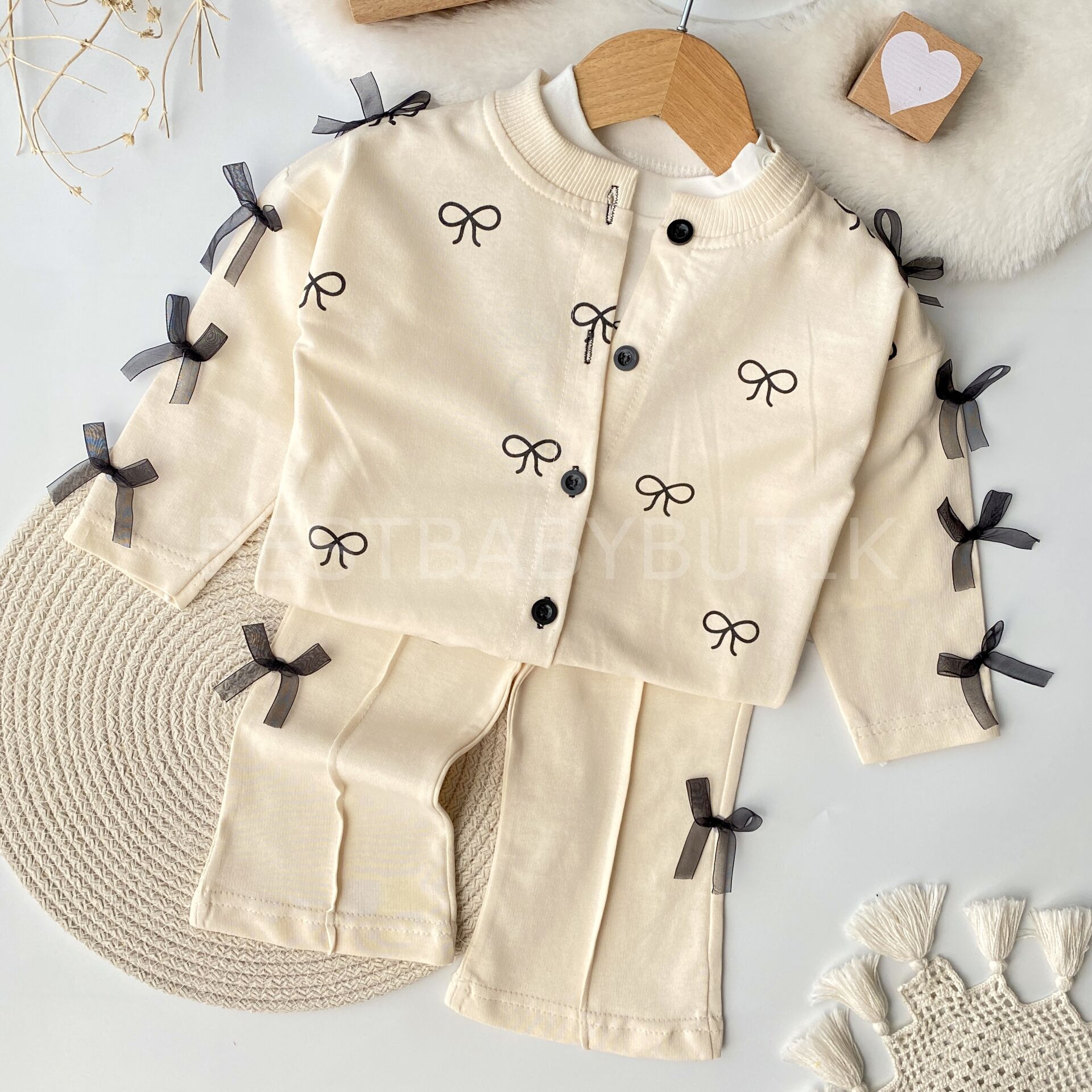 Kurdaleli İspanyol Paça 3’lü Eşofman Takımı