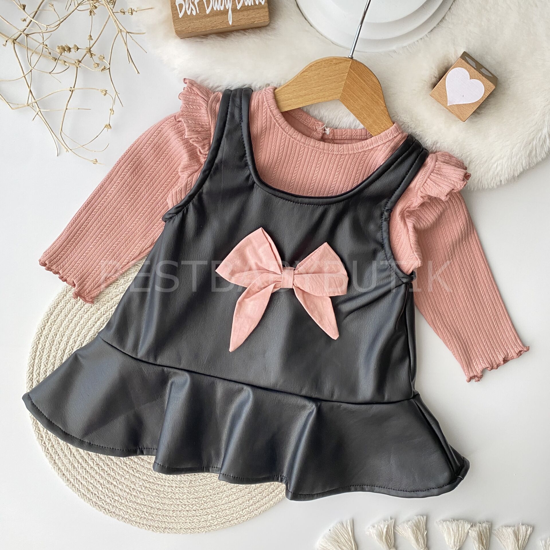 Kurdaleli Fırfırlı Badili Deri Elbise