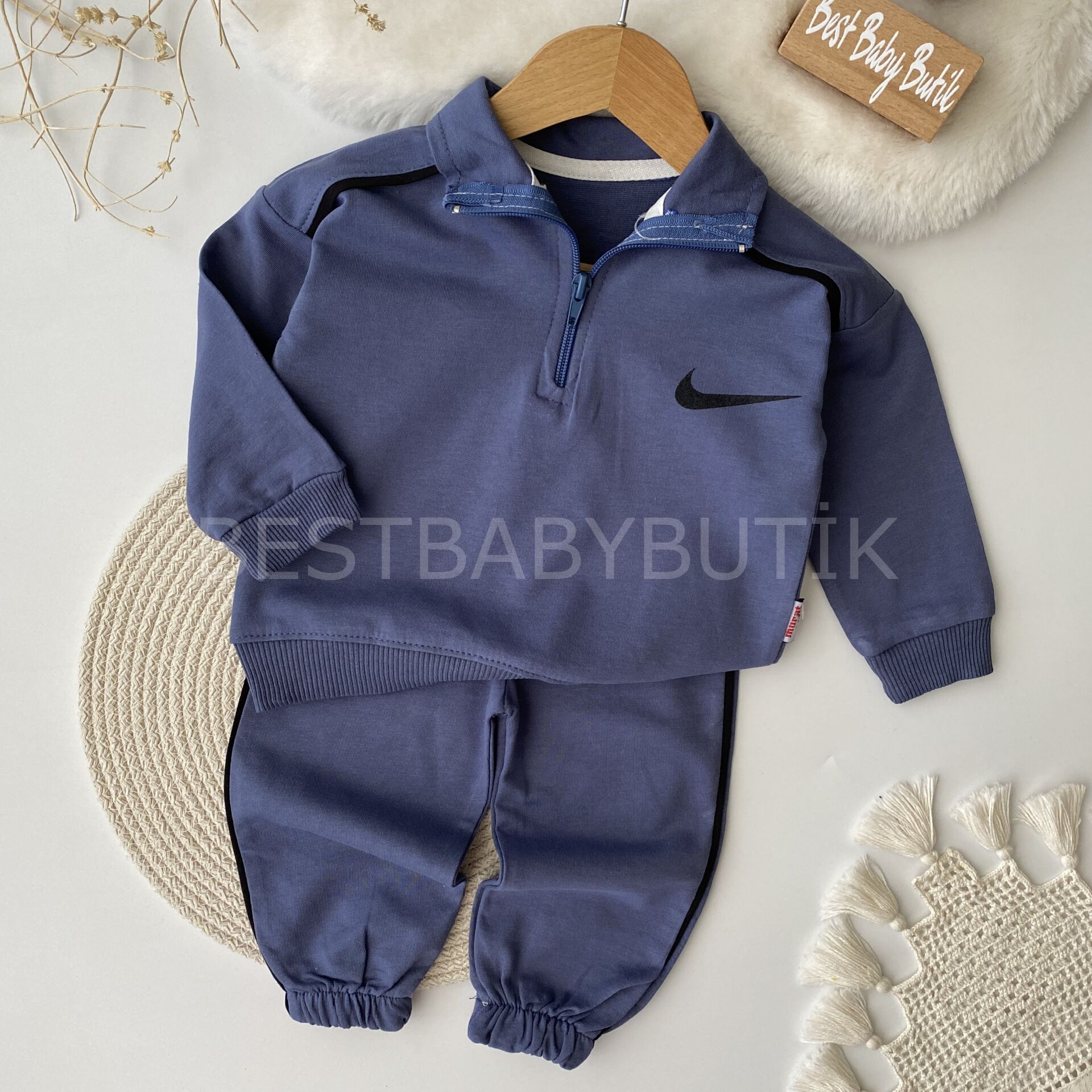 Nike Baskılı Fermuarlı Hakim Yaka Spor İkili Takım