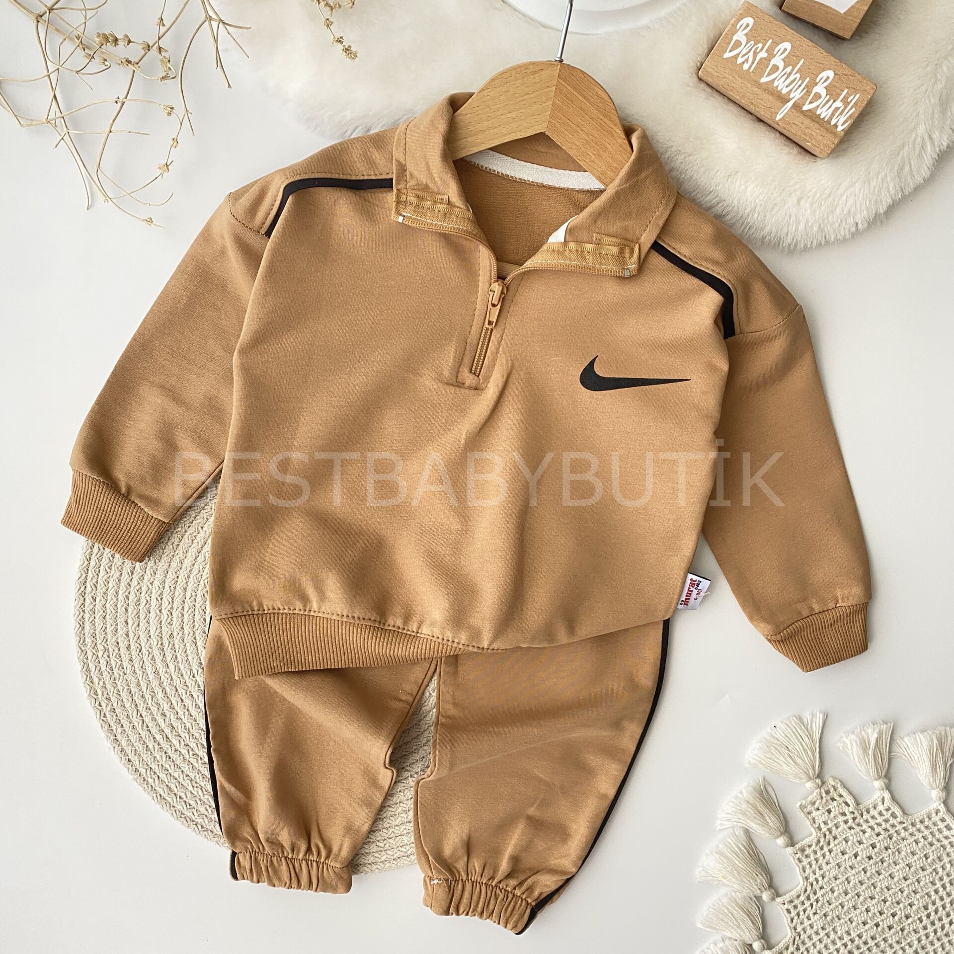 Nike Baskılı Fermuarlı Hakim Yaka Spor İkili Takım