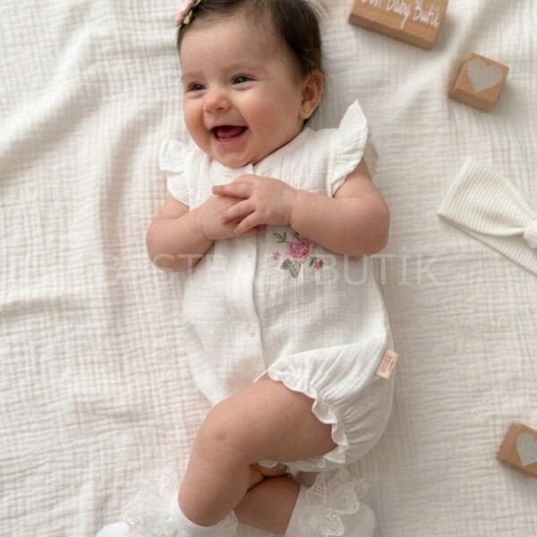 Çiçekli Müslin 2’Li Barbatöz Tulum Seti 3-6 AY