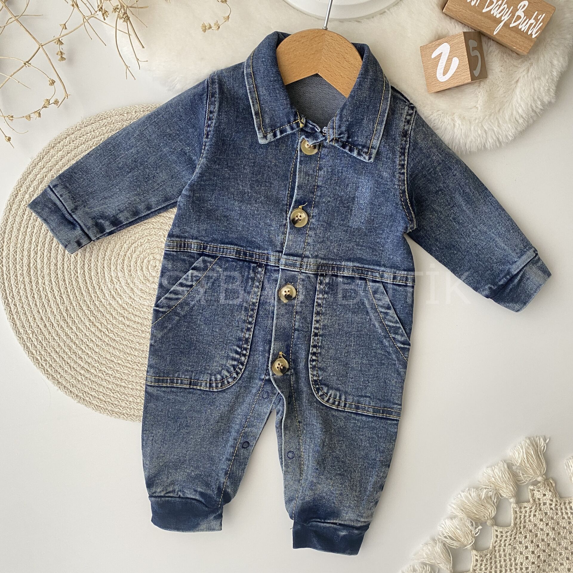 Düğmeli Cep Detaylı Kot Tulum