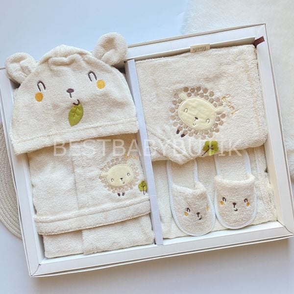 LÜKS BAMBU KUMAŞ KOALA DETAYLI UNISEX 3 PARÇA BORNOZ SETİ (0-3 YAŞ)