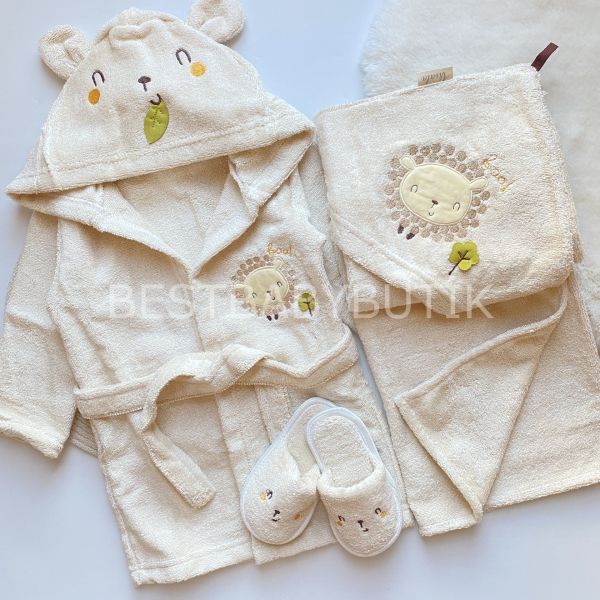 LÜKS BAMBU KUMAŞ KOALA DETAYLI UNISEX 3 PARÇA BORNOZ SETİ (0-3 YAŞ)