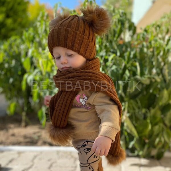 Kahve Ponponlu Beyaz Atkı Ve Bere Takımı