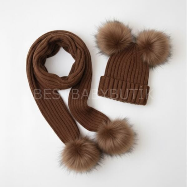 Kahve Ponponlu Beyaz Atkı Ve Bere Takımı