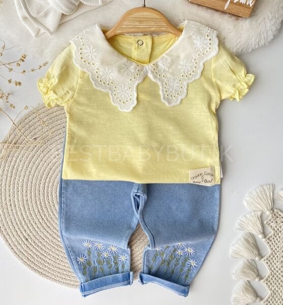 Papatya Nakışlı Kot Pantolonlu ve Fisto Yakalı 2’Li Takım 18-24 AY