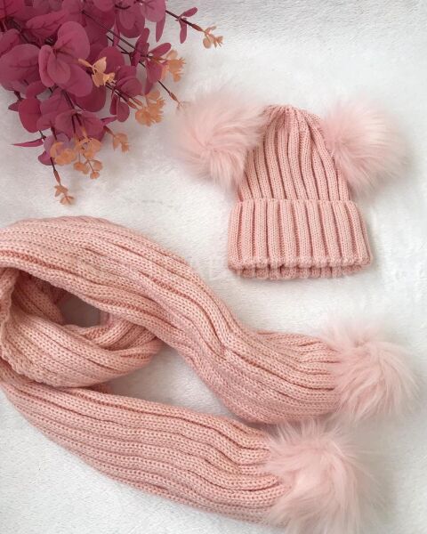 Pudra Ponponlu Beyaz Atkı Ve Bere Takımı