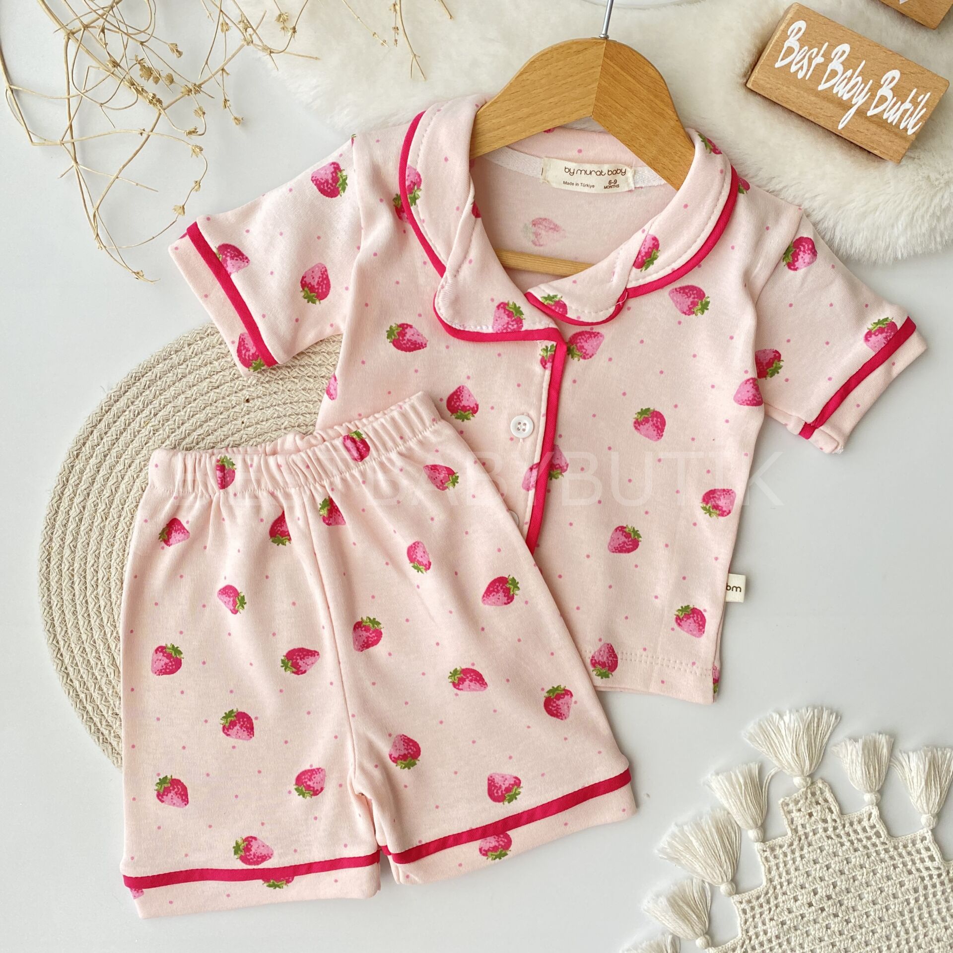 Çilek Desenli Pamuklu Pijama Takımı 6-9 AY
