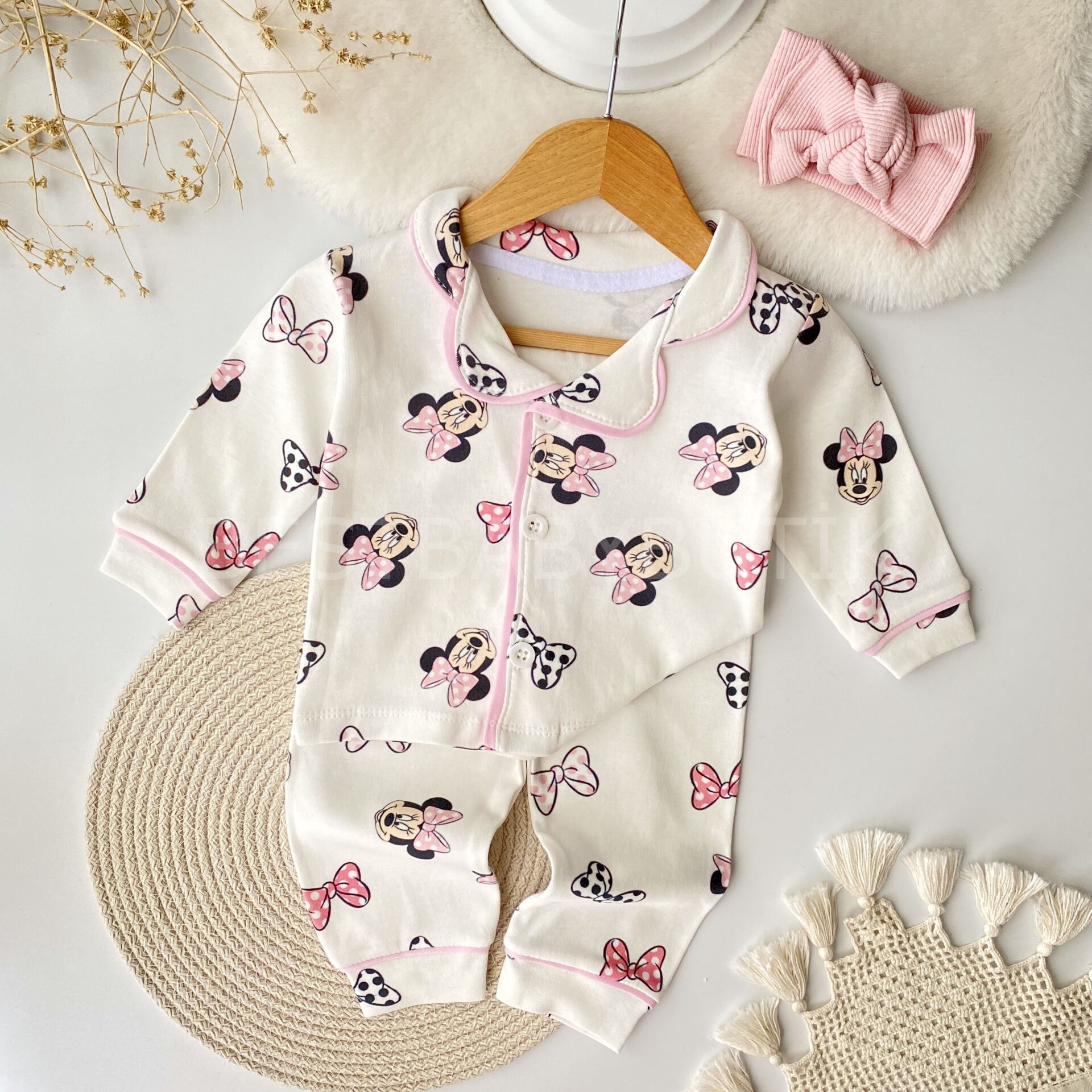 Minnie Mause Pijama Takımı