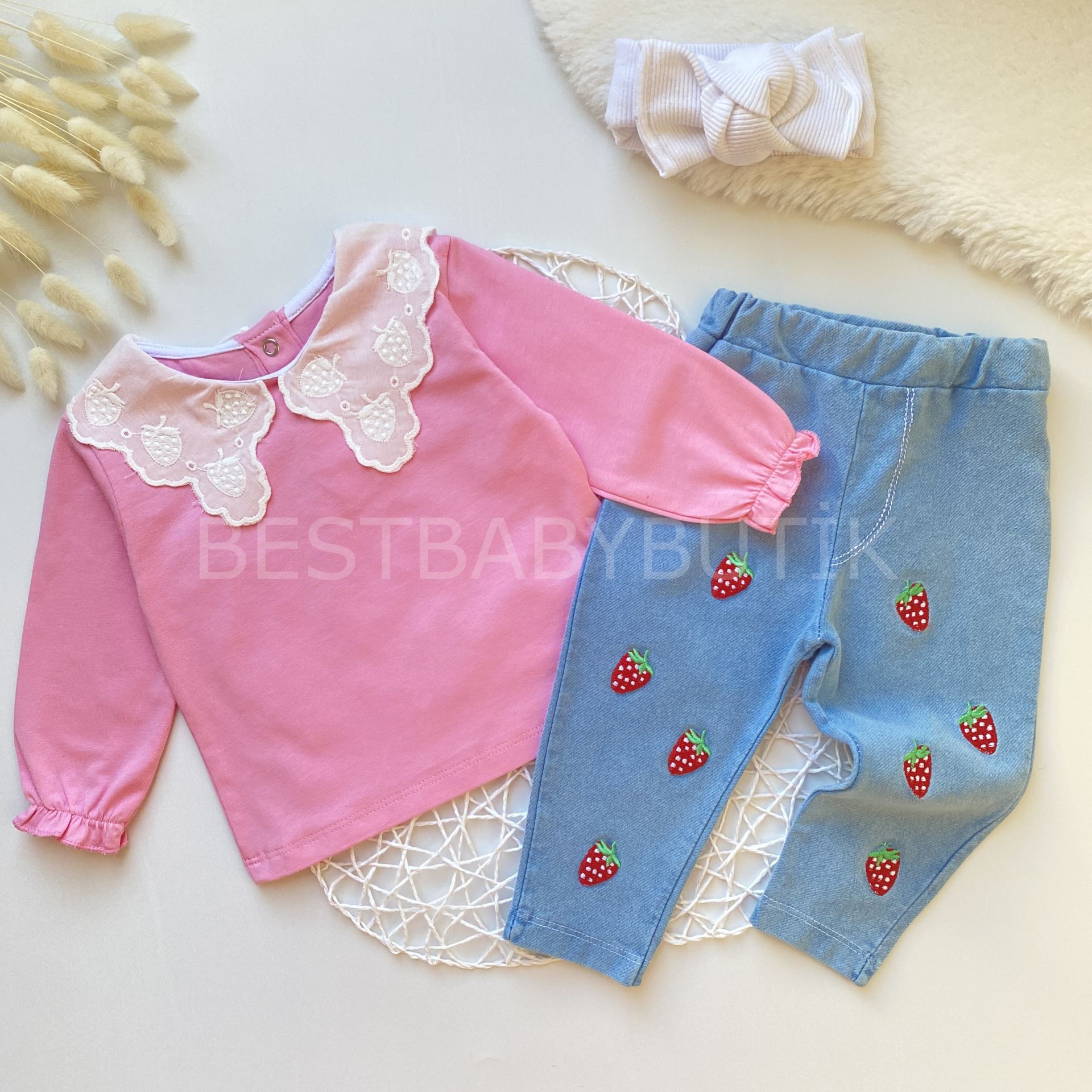 FİSTO YAKA DETAYLI ÇİLEK KOT PANTALONLU TAKIM