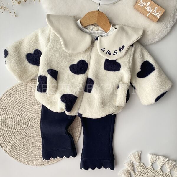 Yakası Nakışlı Kalpli Peluş Montlu 3’Lü Takım