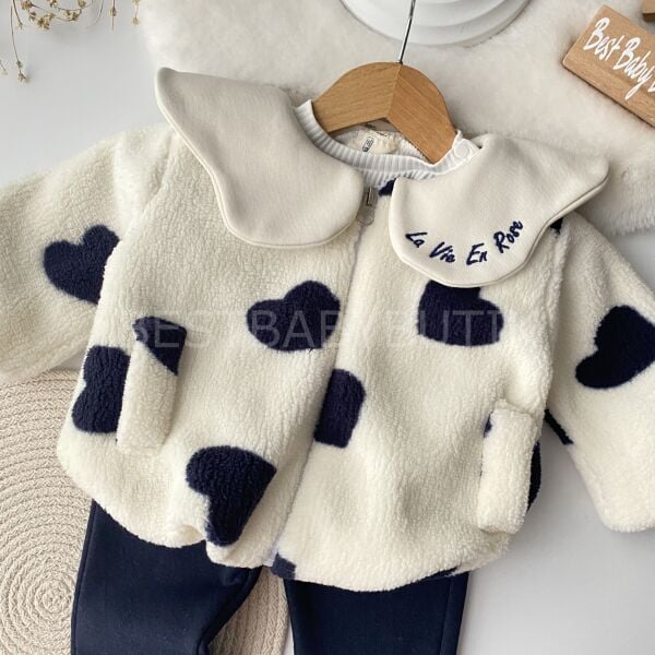 Yakası Nakışlı Kalpli Peluş Montlu 3’Lü Takım