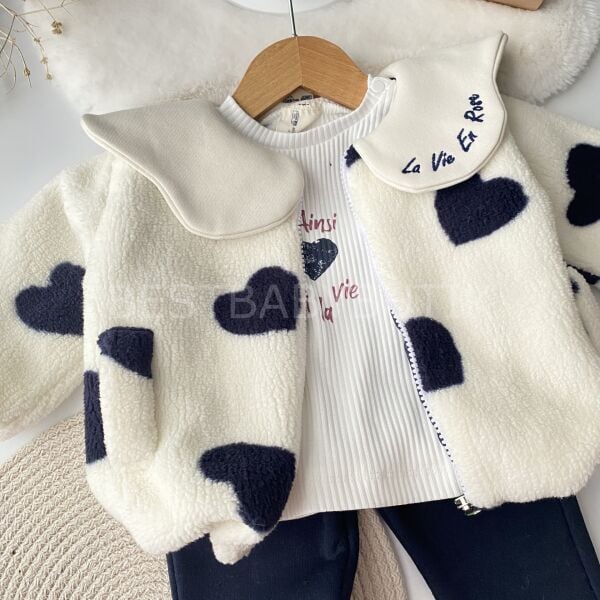 Yakası Nakışlı Kalpli Peluş Montlu 3’Lü Takım