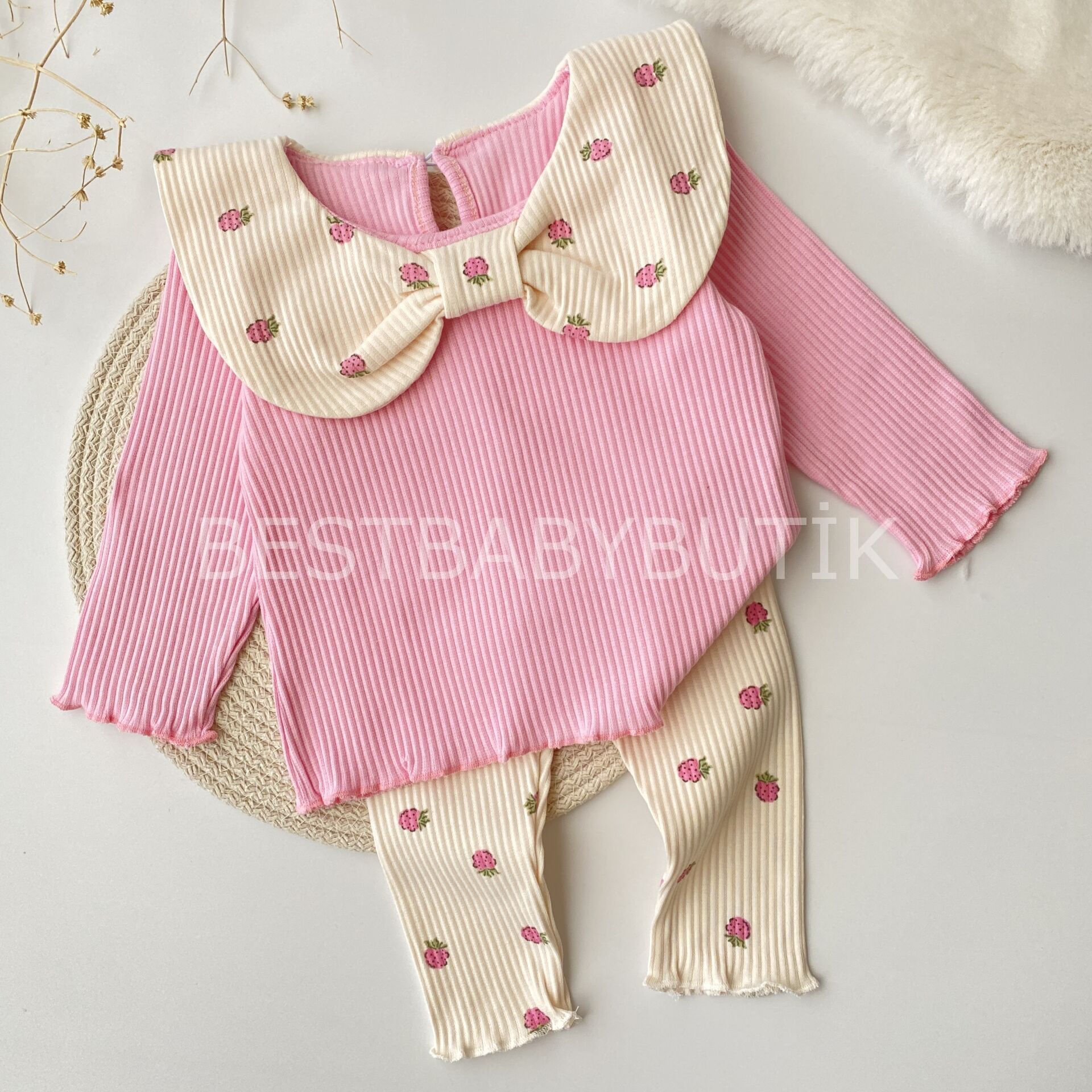 Fiyonk Yakalı Ahududu Kaşkorse 2’Li Takım