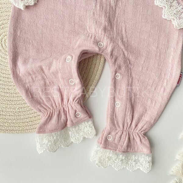 Çiçek Nakışlı Yaka Detaylı Tulum