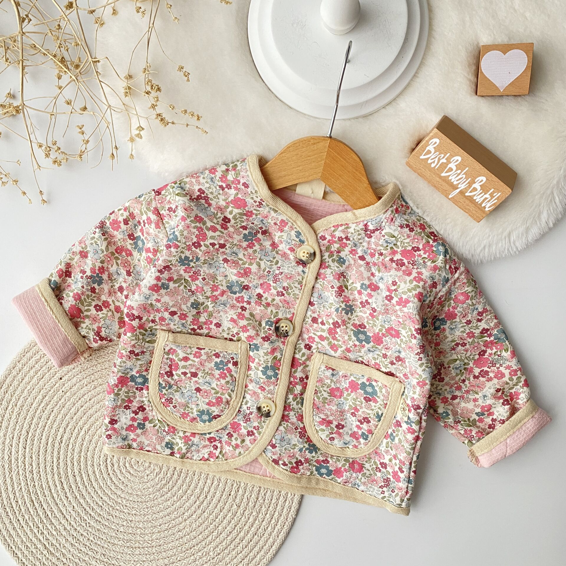 Çiçekli Kapitone Oversize Ceket