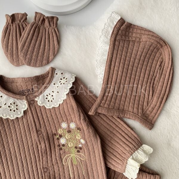 Çiçek Buketi Nakışlı 5 Parça Hastane Çıkışı Takımı