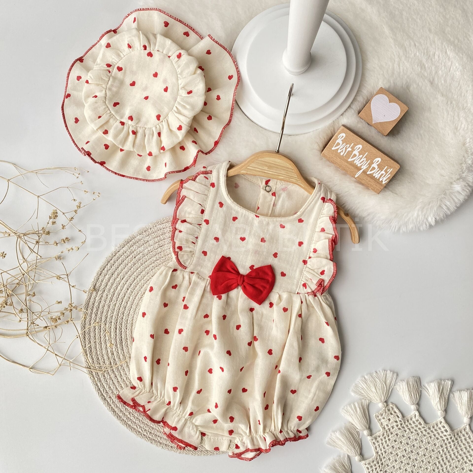 Kalpli Müslin Barbatöz Tulum Ve Fötr Şapkası