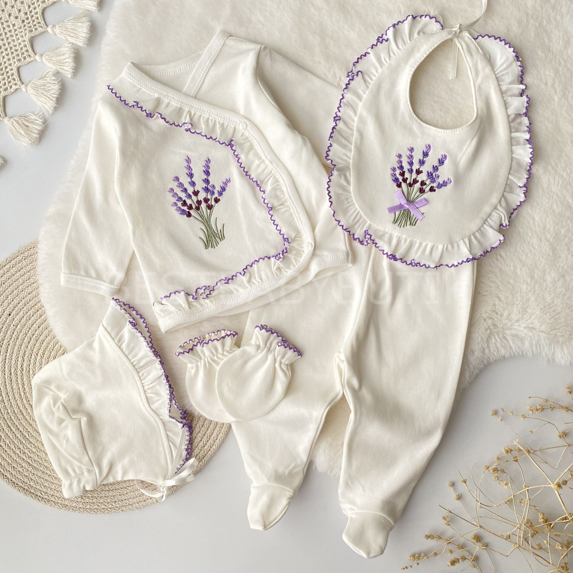 Lavanta Buketi Oyalı 5 Parça Hastane Çıkışı Takımı